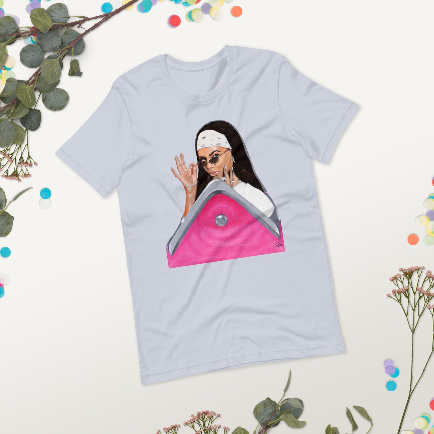 AALIYAH - UNISEX T-SHIRT