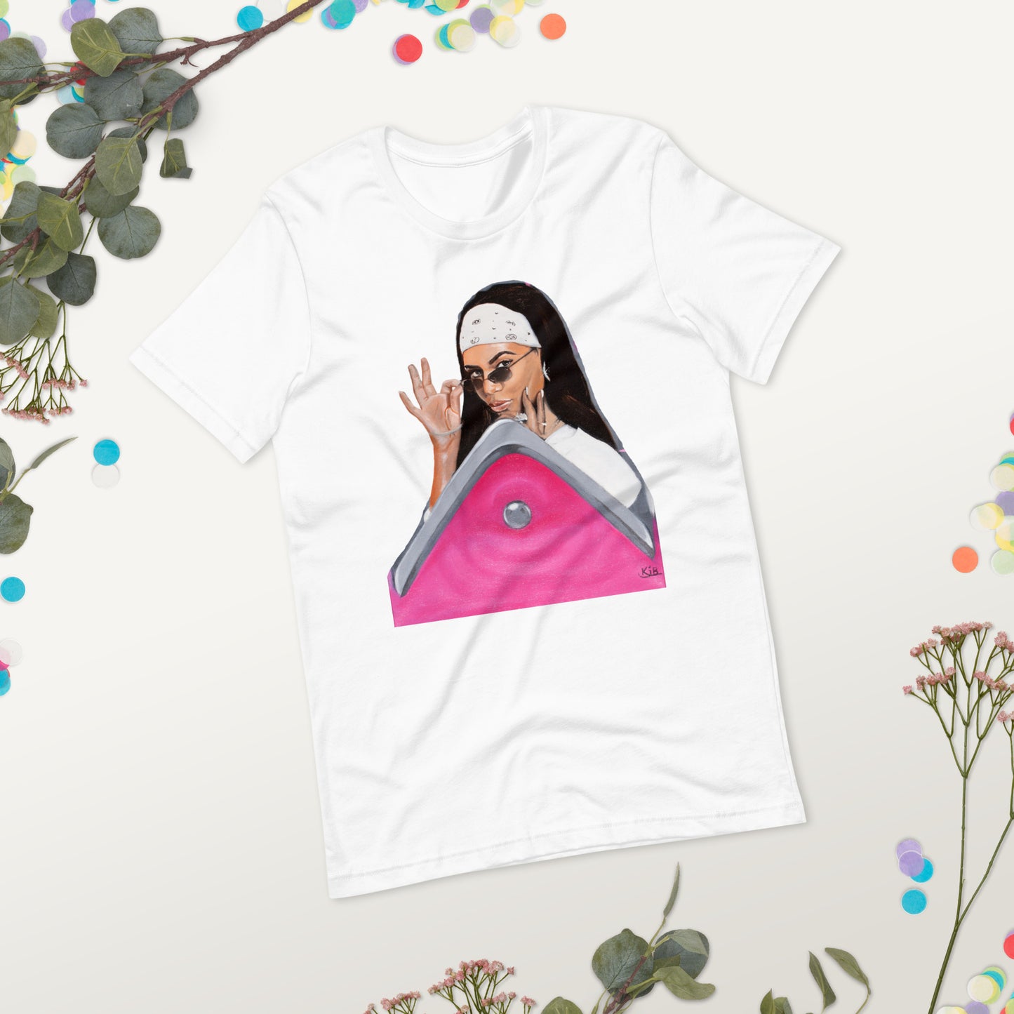 AALIYAH - UNISEX T-SHIRT